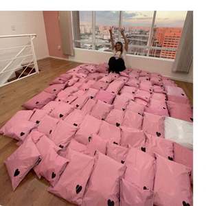 Bolsas de Correo de Polietileno Reciclado Negras con Logotipo Personalizado, Bolsas de Envío para Ropa, Sobres de Polietileno para Envíos - Product Image 1