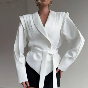 Nuova Giacca Corsetto con Lacci sul Colletto e Maniche Lunghe per Autunno e Inverno 2025 - Product Image 2