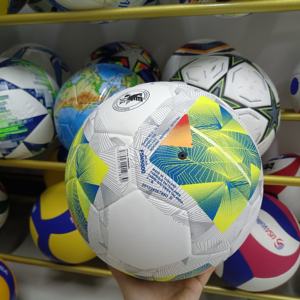Balón de Fútbol PU Personalizado de Alta Calidad, Talla 5, Calidad Premium, Termosellado, Impermeable, para Deportes de Equipo y Carreras - Product Image 3