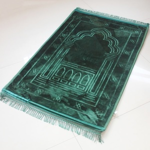Manta de franela tejida con estampado floral, lavable y agradable al tacto, portátil para uso en interiores y exteriores como tapete de oración, para uso doméstico. - Product Image 1