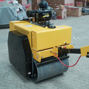 Rodillo Compactador Vibratorio LianDian de 110 KW, de Doble Rueda, Accionado por Aceite, Guiado Manual, Mini Hidráulico, para Carreteras y Césped, con Motor Potente - Product Image 3