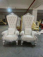 Chaise Trône Pliante de Luxe pour Hôtels, Dossier Haut, Structure Métallique Dorée, Cuir PU Blanc, Idéale pour Événements Royaux et Mariages