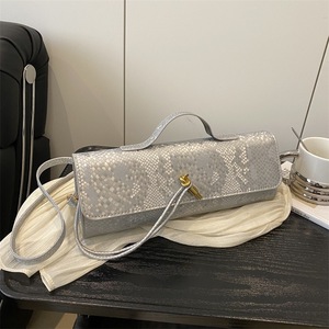 Pochette rétro à motif peau de serpent, <span class=keywords><strong>sac</strong></span> en similicuir de qualité supérieure avec fermoir torsadé doré, porté épaule et croisé multi-positions - Product Image 4