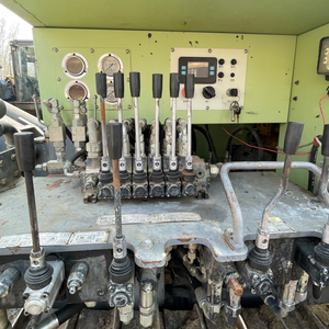 Pile driver photovoltaïque Aperture 300mm KC720 pour la construction <span class=keywords><strong>de</strong></span> centrales solaires sur terrains difficiles - Product Image 4