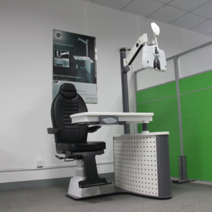 Unité de table d'optométrie ergonomique européenne avec chaise de réfraction ophtalmique, table coulissante en métal et conception stable - Product Image 3