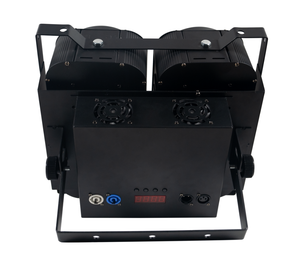 หลอดไฟ COB แบบสี่ดวง อายุการใช้งานยาวนาน พร้อมระบบควบคุมแสงแบบ Dmx512  ควบคุมการหรี่แสงได้ด้วยเสียง แสงสีขาวอบอุ่น สำหรับติดตั้งแขวนในงานคอนเสิร์ต - Product Image 4