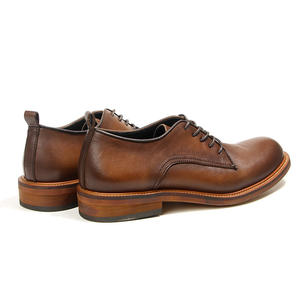 Nuevo modelo de zapatos Oxford tallados en piel de vaca, formales, casuales, de alta gama, con cordones, pulidos a mano, para hombre. - Product Image 1