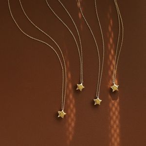 Collier pendentif étoile en acier inoxydable style vintage été 2024, plaqué or 18 carats, serti griffe, chaîne à maillons, sans quantité minimale de commande, parfait - Product Image 2