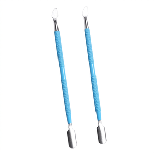 Pousse-cuticules et coupe-cuticules double tête TEEJAY Professional Sky Blue en acier inoxydable pour ongles - Product Image 1