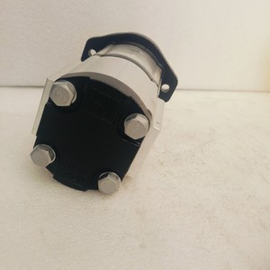 Hyundai <b>Fan</b> <b>Motor</b> Pump 31LD-40500 For HL760-9 Loader Parts - Product Image 1