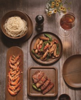 Jinge — grand plateau de service 12 pouces, Texture mate, bois de noyer