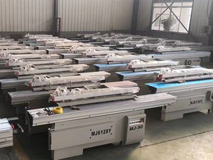 Sierra de mesa deslizante de precisión con inclinación de 45 grados y cuchilla de corte para trabajar la madera - Product Image 2