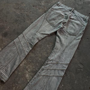 جينز جينز رجالي مشعل جينز رمادي كلاسيكي مغسول مرقع Bootcut تنحنح خام ملابس الشارع السراويل الخريف تنفس ستونواشي الملونة - Product Image 2