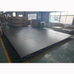 Scène de mariage portable en aluminium et bois pour extérieur avec éclairage - Product Image 1