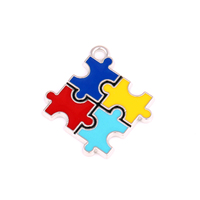 Pendentif en forme de puzzle en alliage de zinc plaqué rhodium, émail, sensibilisation à l'autisme, IMG 9762