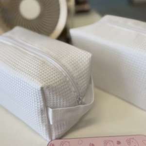 Nouvelle trousse de maquillage en toile géométrique simple, multifonctionnelle, personnalisable, portable, avec poignée - Product Image 3