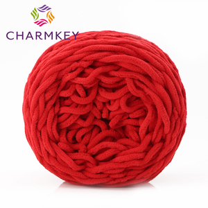 Charmkey Hot Bán 160 Gram Bé Mềm Mại Màu Sắc Duy Nhất 100% <span class=keywords><strong>Polyester</strong></span> Crochet Nhung Chunky Chenille Sợi Cho Tự Làm Chăn - Product Image 5