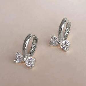 Orecchini a Cuore con Fiocco per Donne, Eleganti Accessori per Orecchie alla Moda per Uso Quotidiano, Outfit Casual, Feste e Regali - Product Image 5