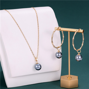 <span class=keywords><strong>Orecchini</strong></span> a Cerchio con Pendente di Perla Hawaiana, <span class=keywords><strong>Orecchini</strong></span> in Oro 18K Progettati per Donne e Ragazze - Product Image 1
