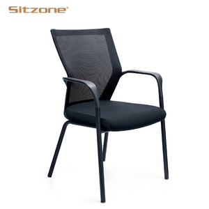 Chaise de bureau ergonomique moderne SitZone à dossier mi-haut, à <span class=keywords><strong>quatre</strong></span> pieds, en maille et mousse, avec accoudoirs réglables et base en plastique - Product Image 4