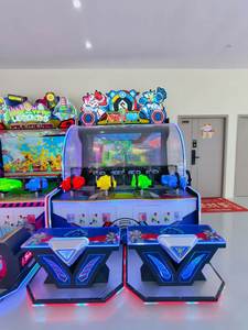 Máquina de Juego Operada con Monedas NINIX de Simulación de Disparos de Agua para Cuatro Jugadores con Soporte en Inglés y Compatibilidad con Enchufes EU/US/UK/AU - Product Image 3