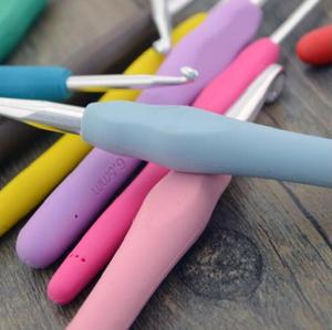 Uncinetti Portatili 2-10mm con Manico in Silicone, Stile Semplice, Aghi <span class=keywords><strong>da</strong></span> Cucito in Metallo, <span class=keywords><strong>Accessori</strong></span> per Lavoro a Maglia in Plastica - Product Image 4