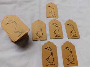 Tarjetas de pendientes impresas hechas a medida junto con sobres de papel de algodón reciclado ideales para diseñadores de joyas para promociones - Product Image 3