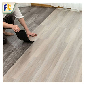 Carreaux en plastique fonctionnels élégants en PVC à profil surélevé pour <span class=keywords><strong>parquet</strong></span> en chêne pour bureaux, espaces commerciaux, revêtement de sol en vinyle LVT auto-adhésif - Product Image 1