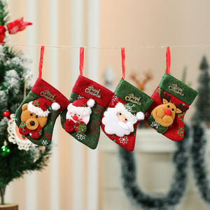 Pendentif arbre de Noël en forme de <span class=keywords><strong>soldat</strong></span> vintage de marque dorée <span class=keywords><strong>Petit</strong></span> vieil homme Chaussettes Boîte cadeau extérieure Emballage Usine de Noël - Product Image 1