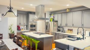 Campana de Cocina en Forma de T de Acero Inoxidable de 30 Pulgadas y 1000 m/h, 3 Velocidades, Control Táctil Suave, Dos Luces LED, Filtro de Deflector, para Hotel - Product Image 4