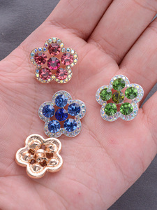 Tinh Tế Kẽm Hợp Kim Hoa Chân Nút Cao Cấp Trang Trí May Mặc Đầy Màu sắc Thạch Thêm Glamour Sang Trọng Dresses Áo Khoác - Product Image 4