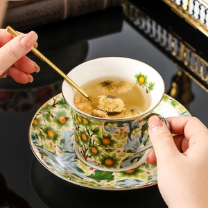 Fancy <b>Red</b> Rose European Afternoon Tea Cup and Saucer Set 250ml Flower Fine Porcelain Coffee Cups for Gift - Product Image 4