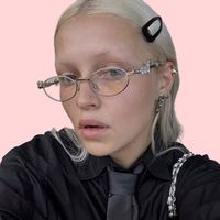 Monture de lunettes ovale tendance pour femme, anti-lumière bleue, en métal, design clouté haut de gamme, cadeau idéal
