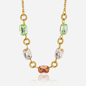 Collar de cristal con diamantes de imitación de colores, cadena geométrica con engaste de bisel, para uso diario - Product Image 1