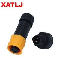 Adaptateur automobile étanche IP68 XATLJ M12, prise mâle 2+4, câble à montage sur panneau, contact en laiton 5A/10A, boîtier PC/Nylon