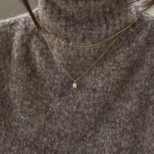 Joolim Jewelry - Collar de Cadena Doble con Colgante de Perla de Agua Dulce Chapado en Oro de 18K, Joyería de Acero Inoxidable al por Mayor - Product Image 1