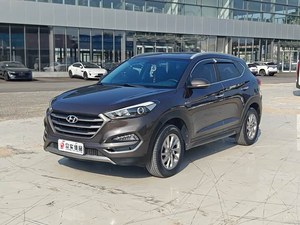 <span class=keywords><strong>Hyundai</strong></span> <span class=keywords><strong>Tucson</strong></span> 280TGDi DCT 2WD Edición Fashion, Auto Usado de Gasolina Eficiente en Consumo para Desplazamientos Urbanos y Viajes Cortos Familiares - Product Image 1