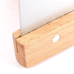 Cuchilla para Repostería DDA123 al por Mayor, Raspador de Pan con Mango de Madera, Cortador de Masa de Acero Inoxidable - Product Image 3