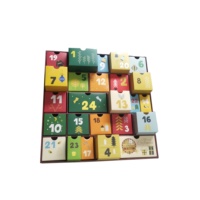 Calendario de Adviento de papel de cartón de lujo personalizado, embalaje cosmético de belleza en relieve, caja de cuenta atrás de valenrina, regalo vacío, Belleza