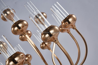 Vente flash : Chandelier en métal doré à 13 bras de 120 cm pour la décoration de table de mariage
