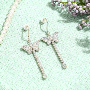 Pendientes de tuerca de moissanita VVS GRA de corte redondo con diseño de cola de pez de líneas simples, rellenos de oro de 14K, joyería de uso diario para mujer - Product Image 2