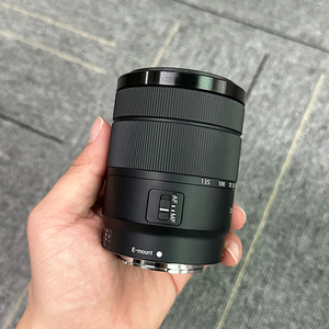 Lente de Zoom <span class=keywords><strong>Sony</strong></span> SEL18135 E 18-135mm F3.5-5.6 OSS Usada, Montura E, APS-C para <span class=keywords><strong>Sony</strong></span> A6000 A6300 <span class=keywords><strong>A6400</strong></span>, Lente para Cámara de Viajes y Vlogging - Product Image 2