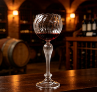 Verre à cocktail transparent en borosilicate à pied haut et bord ondulé pour mariage, bar, fête, vaisselle de table