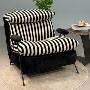 Fauteuil de salon moderne pour villa, chaise de loisirs pour chambre d'hôtel, chaise individuelle confortable en cuir avec structure métallique, mobilier d'appartement 9223 Moderne - Product Image 4