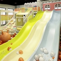 Toboggans de parc aquatique toboggans en fibre de verre bon marché pour piscine d'enfants toboggans en spirale Tubes en plastique en fibre de verre pour aire de jeux intérieure vente