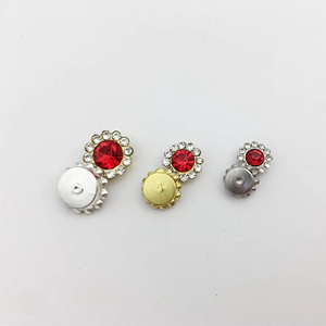 Hebilla Decorativa de Diamantes de Imitación con Diseño de Doble Flor de Sol de 8mm, con Puntos de Diamantes de Imitación, para Costura DIY en Ropa y Vestidos de Novia - Product Image 1