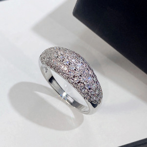 Anello dal Design a Fascia Intera, Stile Elegante, Anello da Dito per Donne - Product Image 1