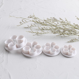 4 Cái Máy Ép Cắt Hoa Kẹo Mềm Bánh Quy Đường Sô Cô La Bột Không Dính Dễ Sử Dụng - Product Image 3