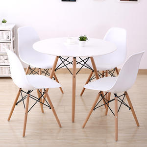 Mesa de Comedor Redonda Moderna con Patas de Madera y Superficie Negra para Sala de Estar, Uso Doméstico, Mueble Combinado Estable - Product Image 3