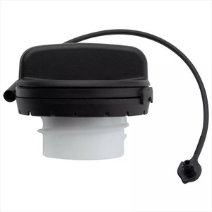 Tapa del Tanque de Combustible con Asa 17251-1VZ0D para Infiniti, de Plástico con Correa y Clips - Product Image 3